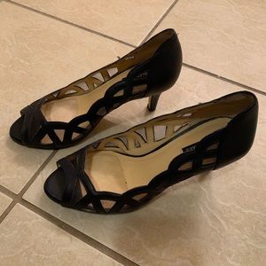 Alex Marie short Heel Pumps SIZE 6